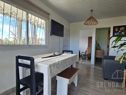 Casa 3 ambientes con 2 baños