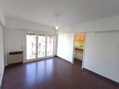 Alquiler 24 meses Depto 2 ambientes balcon a la calle