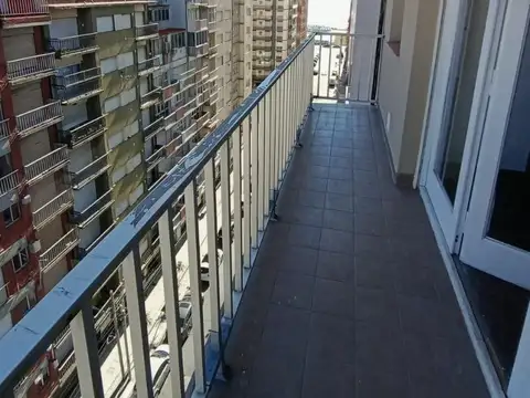 Departamento en Alquiler en La Bristol, $ 750.000