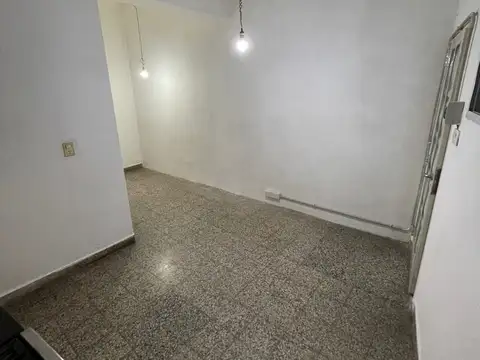 Depto Tipo Casa en Alquiler de 2 ambientes