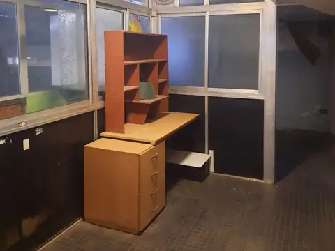 Galpon en Alquiler en Azcuenaga, $ 800.000