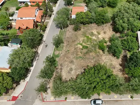 Lote Comercial en esquina en venta Carpinteria San Luis