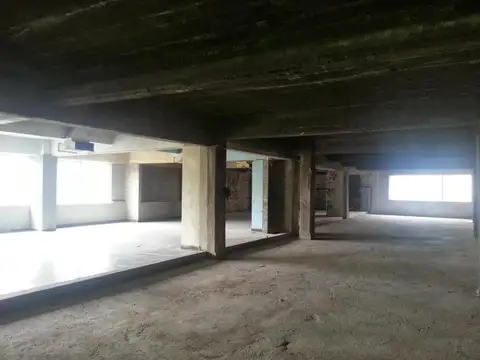 1300 m2 - PASCO 1183 - 2 y 3 Piso - ESQUINA AV SAN JUAN 2201