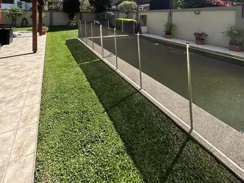 Casa 5 ambientes con 2 baños