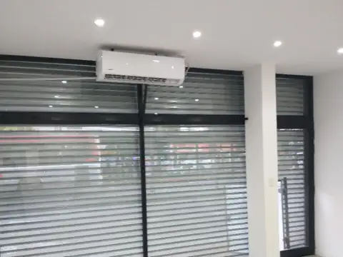 Avenida Rivadavia 7000, Piso PB