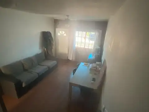 Departamento en Venta en Villa Luzuriaga, USD 69.000