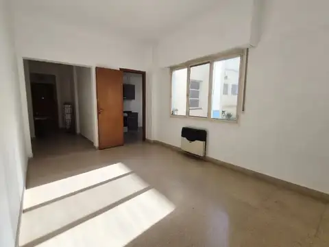 En venta Semipiso 4 amb con dependencia en Caballito