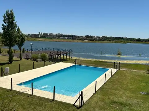 Venta Lote Barrio Los Juncos Luján.