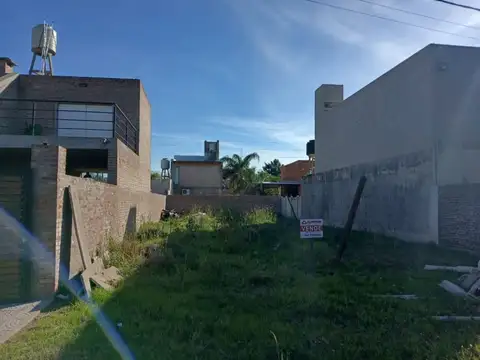 Terreno en Venta en Capitan Bermudez, USD 22.000