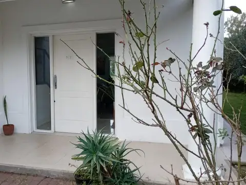 Casa en Alquiler de 4 dormitorios