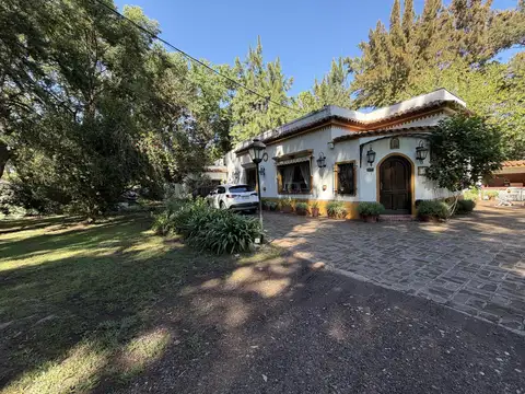 Casa en venta en en flaubert al 1100, Bella Vista - Excelente para inversión!