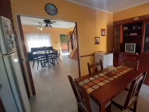 Depto Tipo Casa 4 ambientes con 1 baño