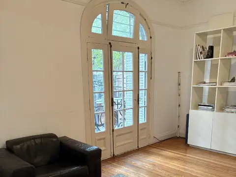 CASA TIPO P.H. DE 2 PLANTAS, DESTINO COMERCIAL/PROFESIONAL, BELGRANO.