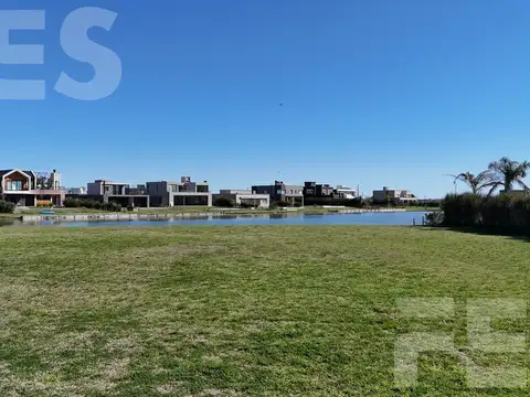 Terreno en Venta 40  mts Fondo