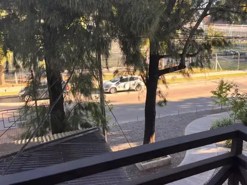 Departamento  en Alquiler en Ciudad Jardin, Tres de Febrero, G.B.A. Zona Oeste