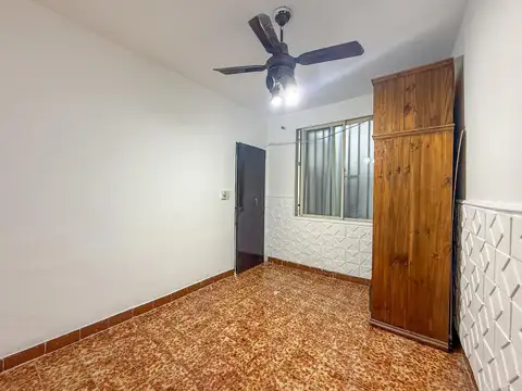 PH en venta 3 ambientes con patio y terraza en La Tablada