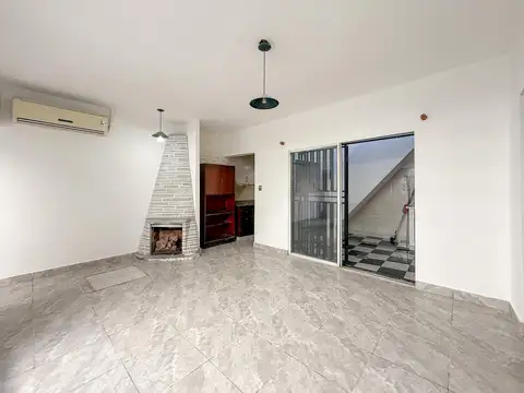 Depto Tipo Casa en Venta de 3 ambientes