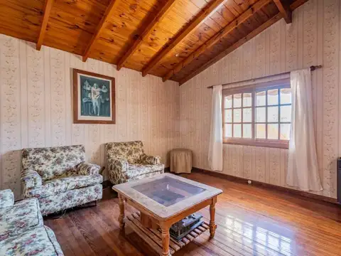 Depto Tipo Casa en Venta de 4 ambientes