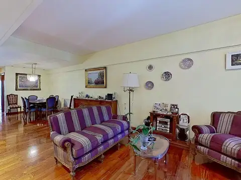 Depto Tipo Casa en Venta de 5 ambientes