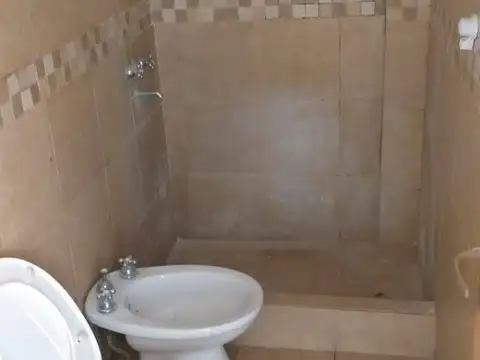 Departamento en Alquiler en Ramos Mejía, $ 460.000
