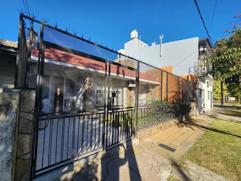 Casa en Venta en Alberdi, USD 138.000