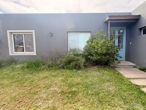 Casa 5 ambientes con 4 baños