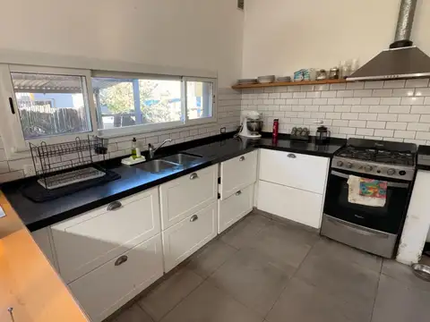 Av, De Los Lagos 1100