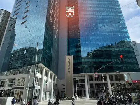 Excelente oficina de 100m2 dividida y equipada c/8 cocheras