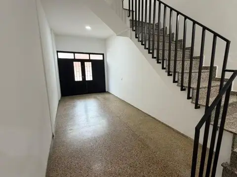 Depto Tipo Casa 5 ambientes con 2 baños