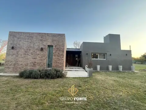 Casa en Venta en Campos del Virrey, USD 240.000