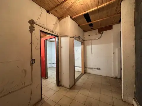 Casa 4 ambientes con 1 baño