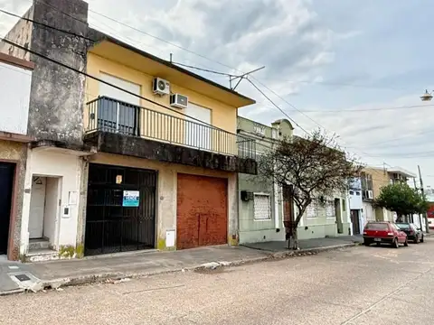 Casa en venta próxima al centro de la ciudad.