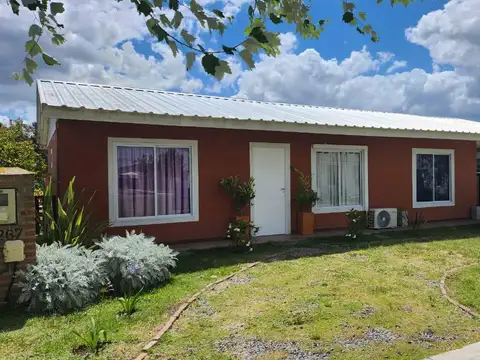 Casa en Venta en Laguna Azul, USD 120.000