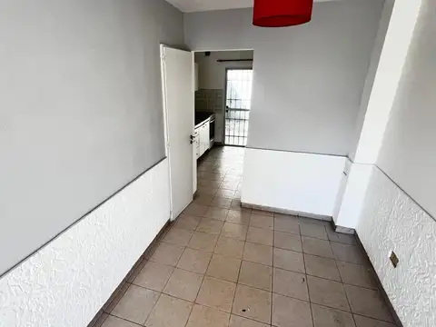 Depto Tipo Casa en Alquiler con 1 cocheras