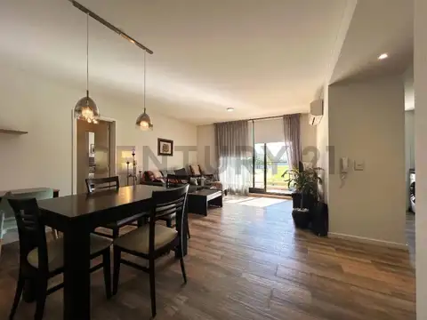 Venta Departamento de 2 Dormitorios con cochera en Condo 8 | Tierra Nueva, Fisherton
