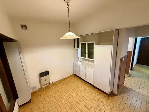 Depto Tipo Casa 4 ambientes con 2 baños