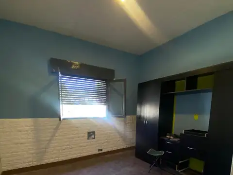 Casa en Alquiler con 1 cochera