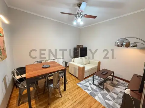 Chacabuco 11300, Piso 1