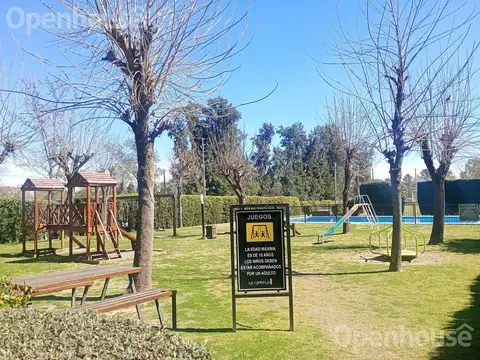 Departamento en Alquiler con 1 cochera