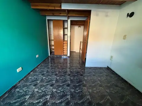 Casa 2 ambientes con 1 baño