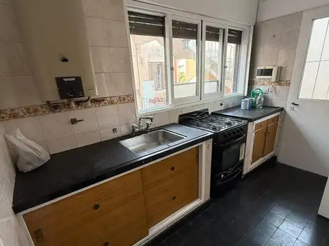 Jeronimo Luis de Cabrera al 700