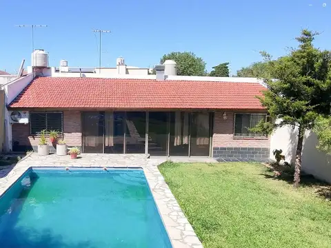 Casa en Venta en Jose Leon Suarez, USD 315.000