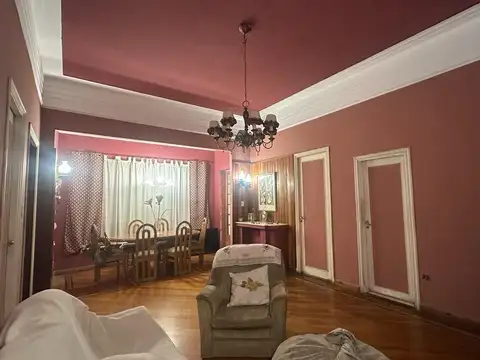 Depto Tipo Casa 5 ambientes con 2 baños