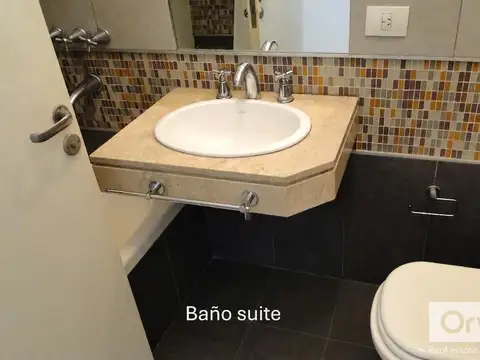 Departamento 4 ambientes con 3 baños