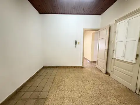 Casa interna patio amplio Echesortu