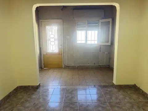 Casa interna patio amplio Echesortu