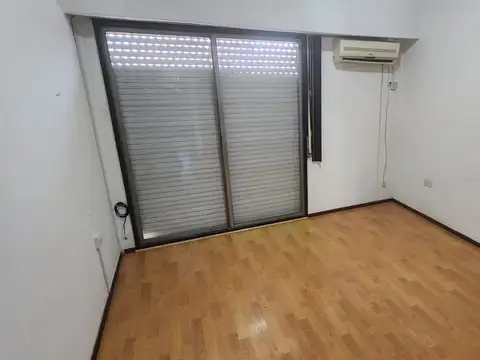 Dpto / Oficina 3 Amb 102 m² en PA p/escalera - Apto Vivienda o Profesional - San Justo