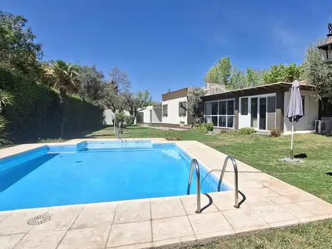 Casa Chacras de Coria Country