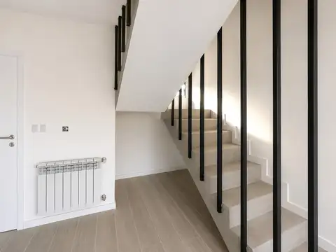 Casa 6 ambientes con 4 baños