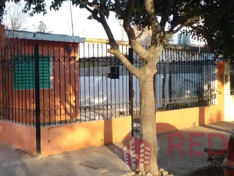 Casa con departamento en venta - Rio Tercero